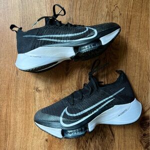 Nike Air Zoom Tempo Next% Women’s Size 7